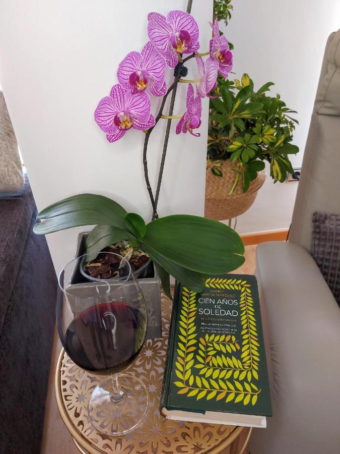 Apartamento Las Floritas Málaga Dış mekan fotoğraf