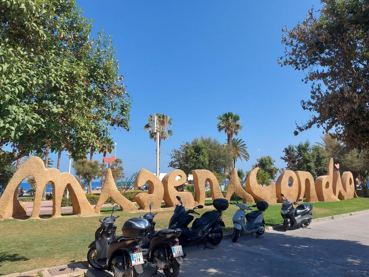 Apartamento Las Floritas Málaga Dış mekan fotoğraf