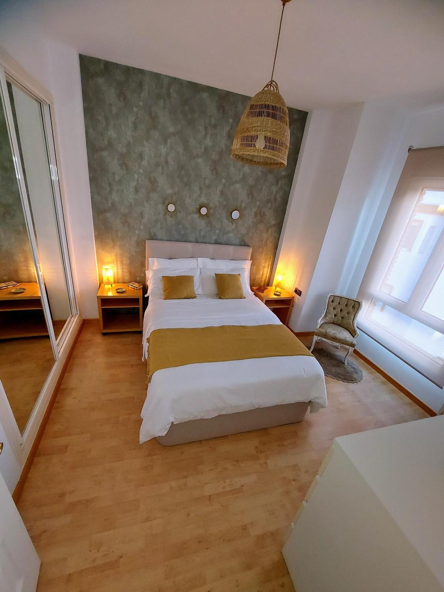 Apartamento Las Floritas Málaga Dış mekan fotoğraf